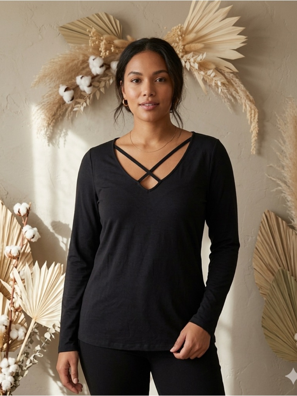 Halogen Criss Cross V-Neck Long Sleeve Top Black Medium NWOT